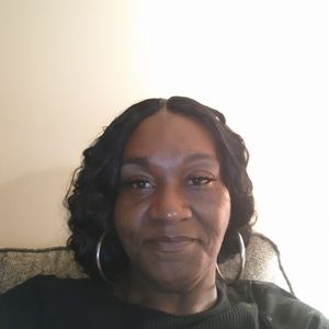 Meet your Posher, Regina